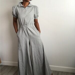 BOUTIQUE WOMENS JUMPSUIT GRAY HALF ZIP EXTEA WIDE LEG CASUAL PLAYSUIT SMALL
